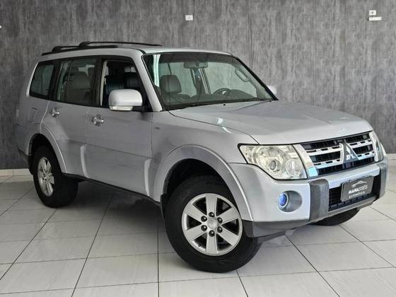 MITSUBISHI PAJERO FULL 3.2 GLS 4X4 16V TURBO INTERCOOLER DIESEL 4P AUTOMÁTICO MITSUBISHI PAJERO FULL 3.2 GLS 4X4 16V TURBO INTERCOOLER DIESEL 4P AUTOMÁTICO